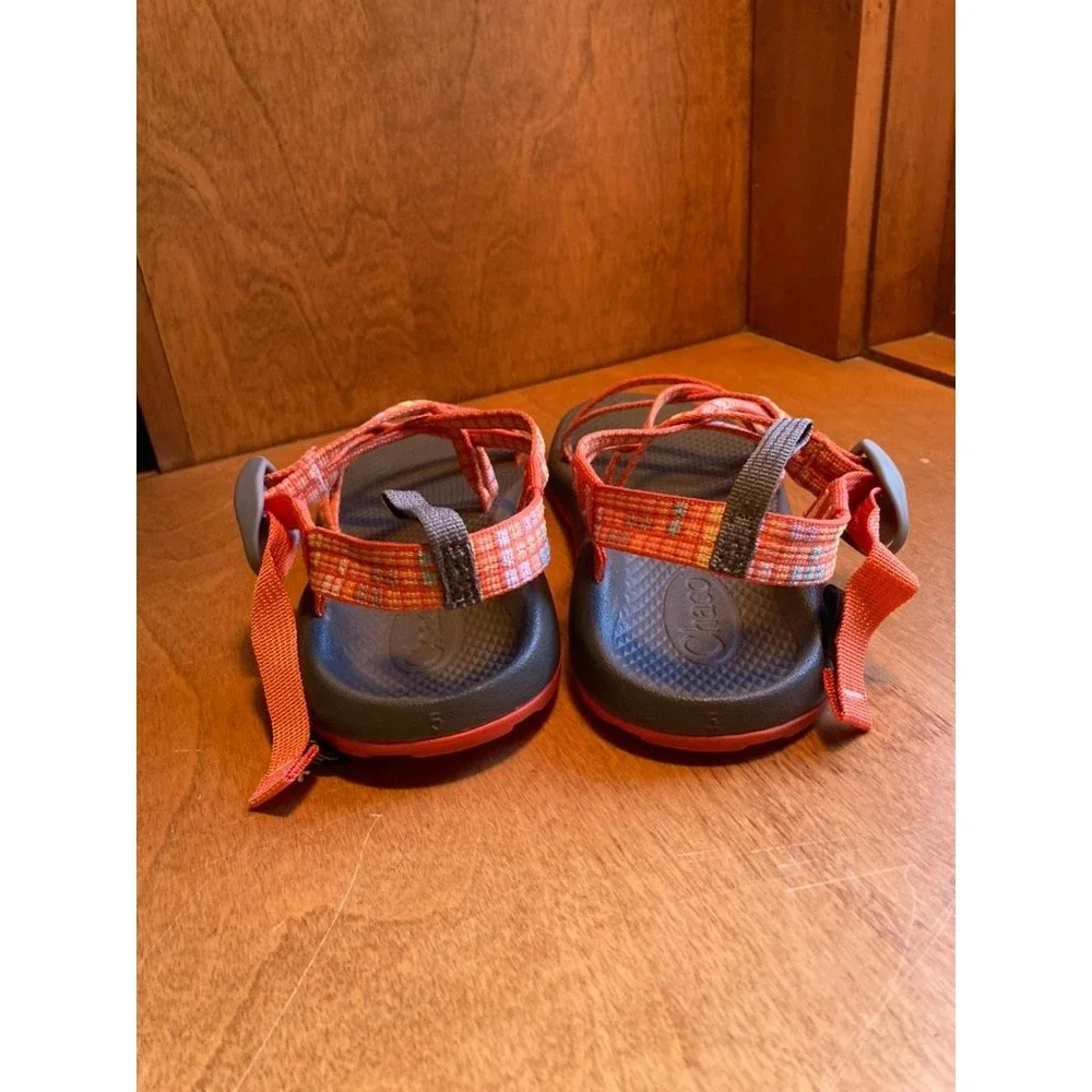 Chaco Kids Z1 Ecotread Sandals Orange Blue Pixel Straps Size 5 JCH180299